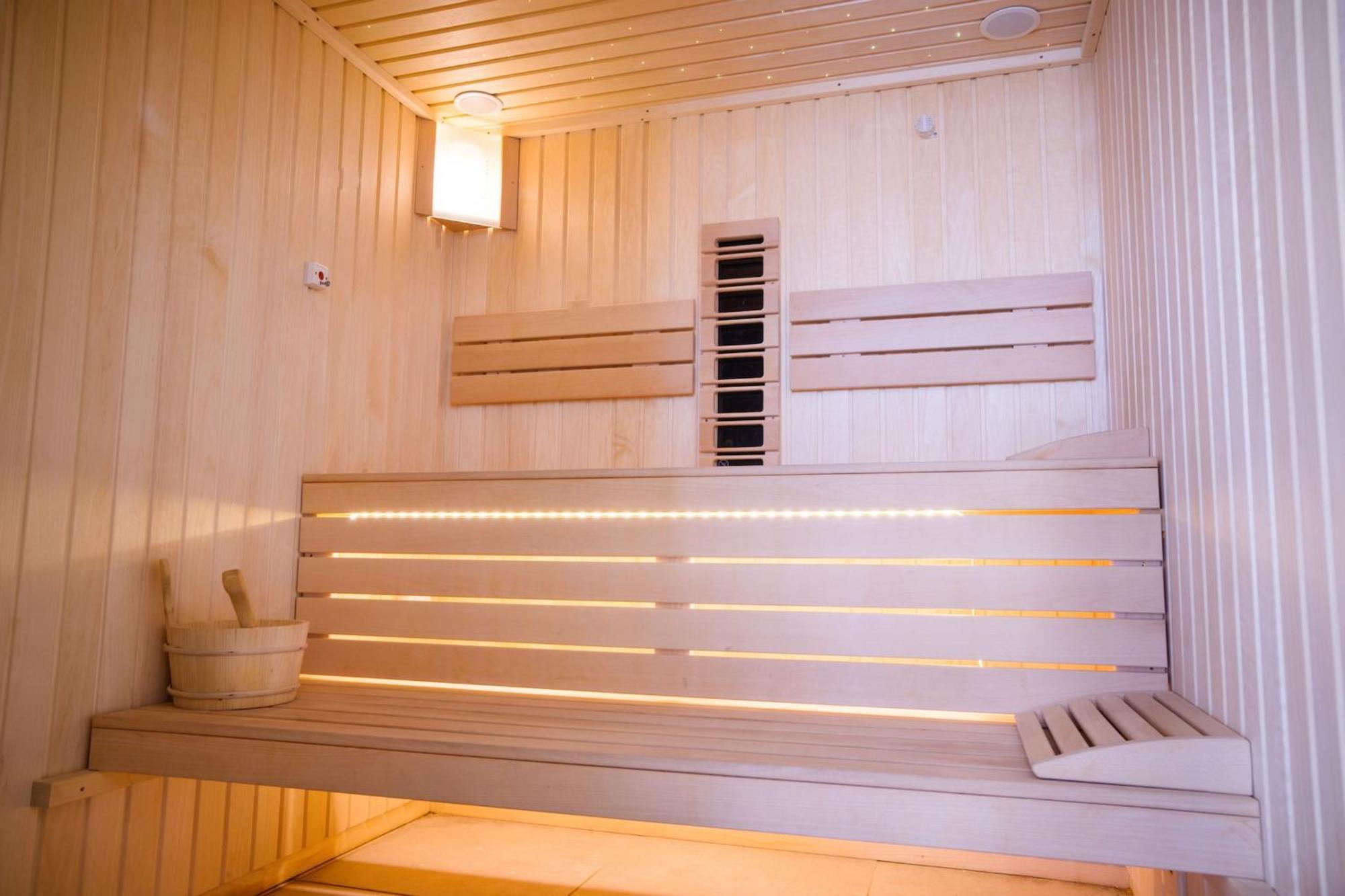 Purple Onyx - Pool & Spa Beach Resort Năvodari 외부 사진