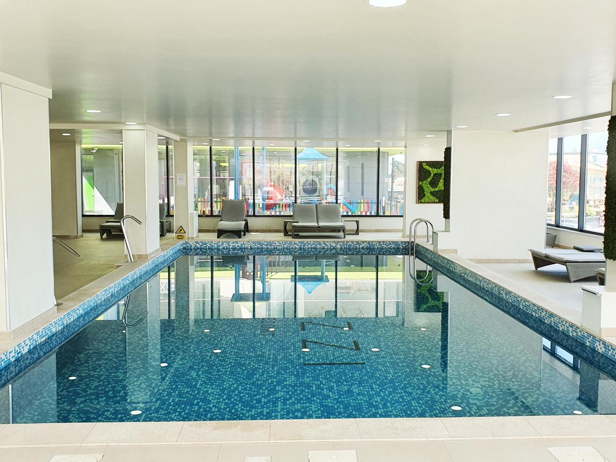 Purple Onyx - Pool & Spa Beach Resort Năvodari 외부 사진