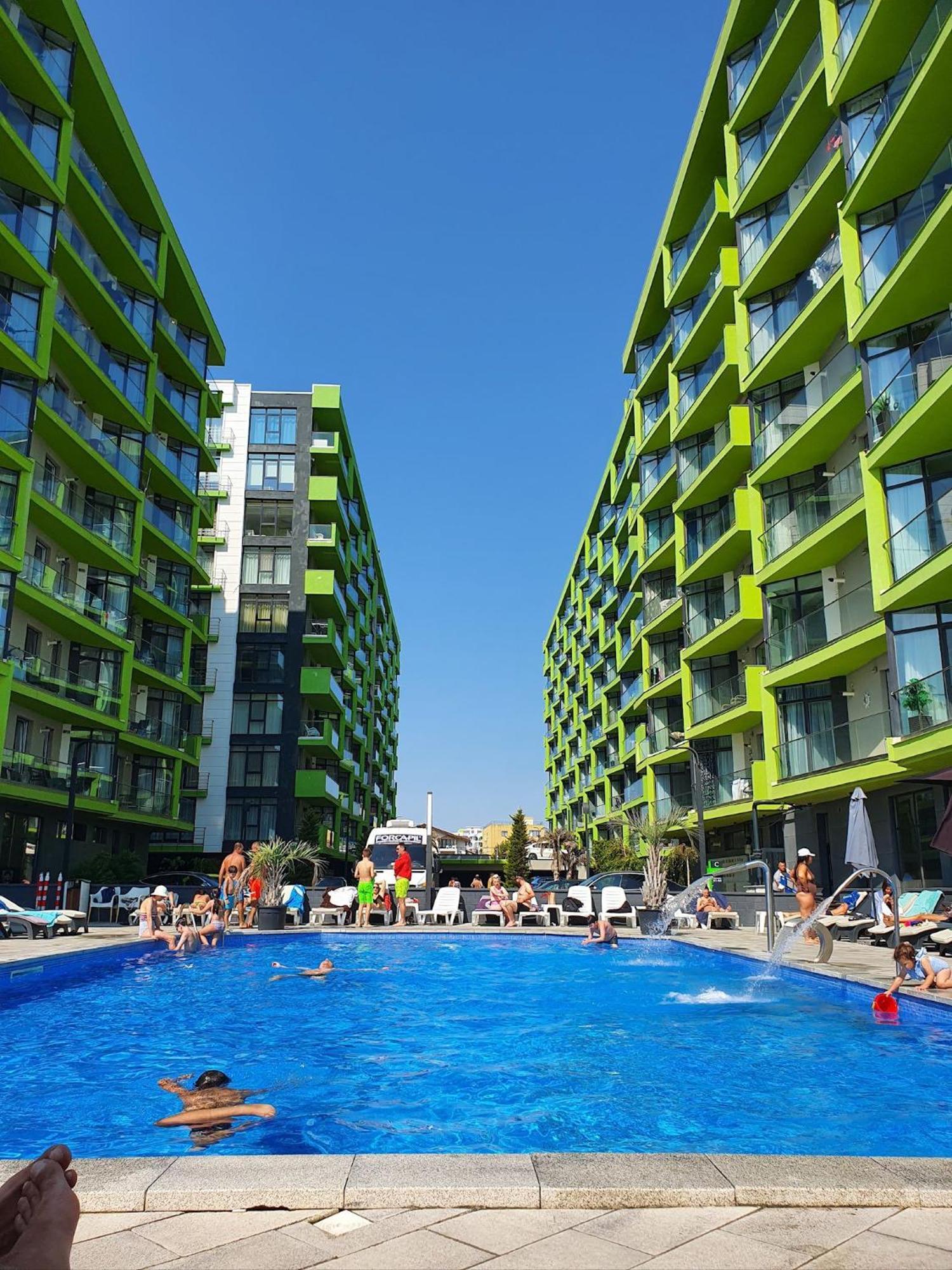 Purple Onyx - Pool & Spa Beach Resort Năvodari 외부 사진